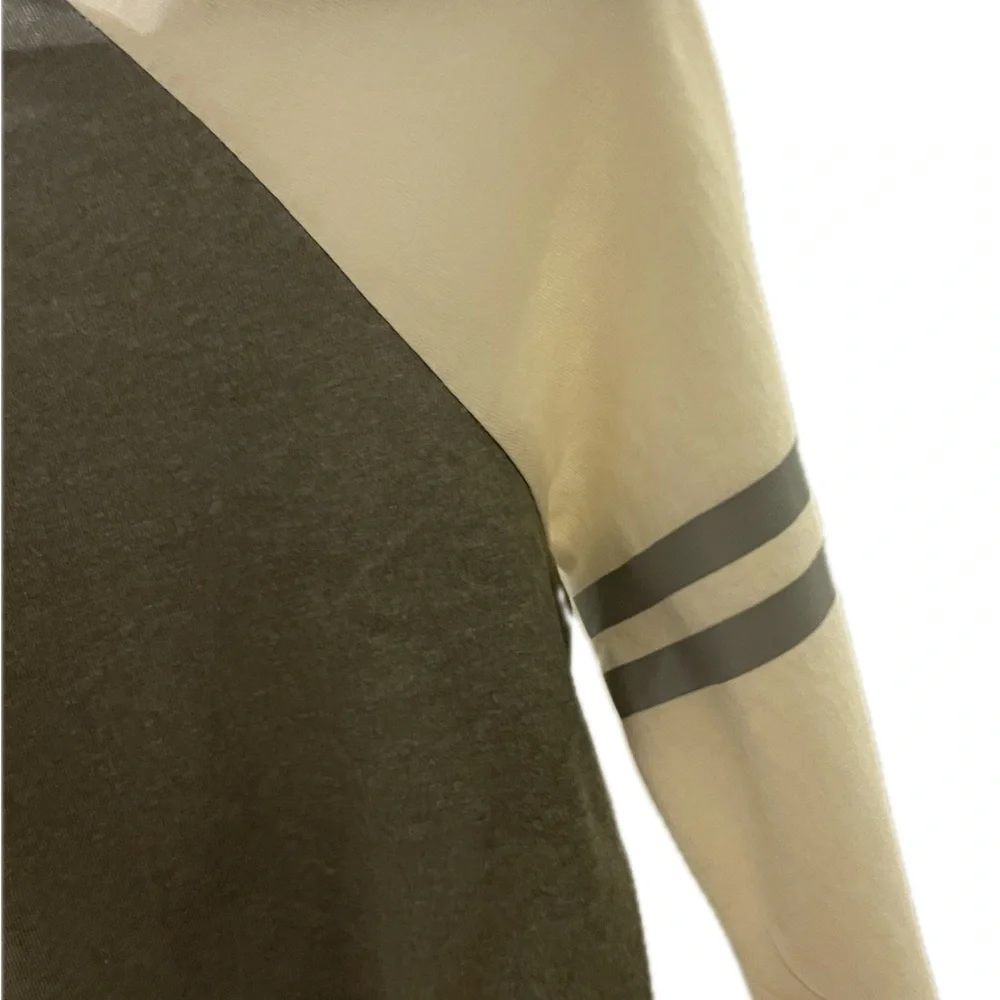 POL Women's Long Sleeve Gray and Cream Shirt Size Small Lint Mark on the Back - Picture 4 of 14